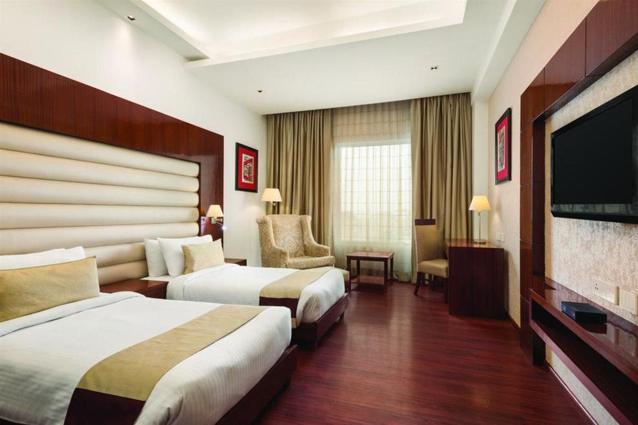 Days Hotel By Wyndham Panipat Luaran gambar